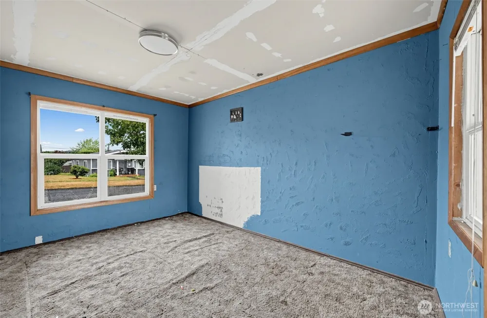 842 NW New York Avenue Chehalis, WA 98532