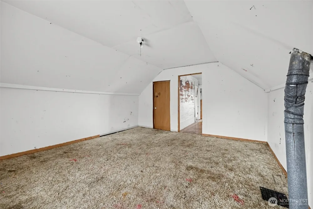 842 NW New York Avenue Chehalis, WA 98532