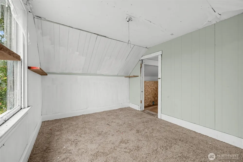 842 NW New York Avenue Chehalis, WA 98532
