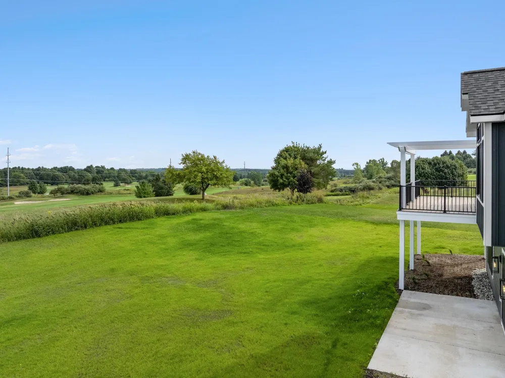 2844 W Crown Drive Garfield Charter Township, MI 49685