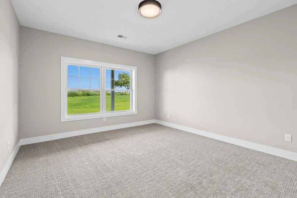 2844 W Crown Drive Garfield Charter Township, MI 49685