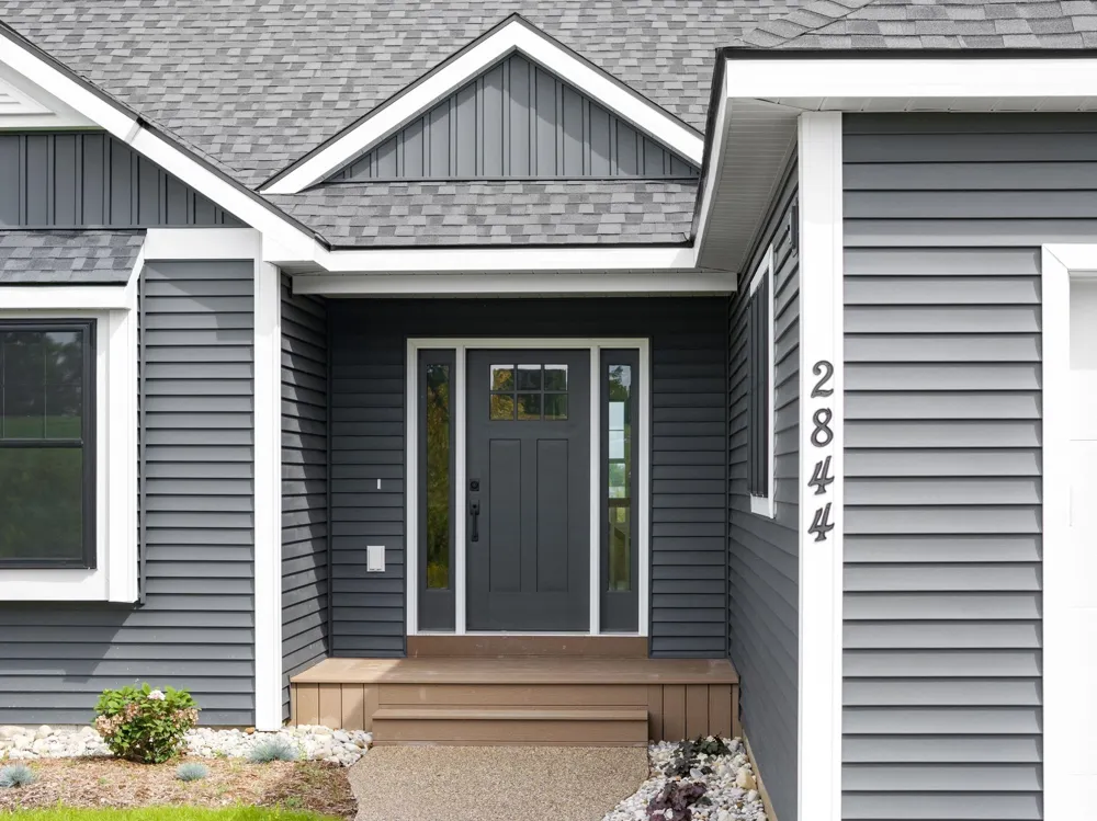 2844 W Crown Drive Garfield Charter Township, MI 49685