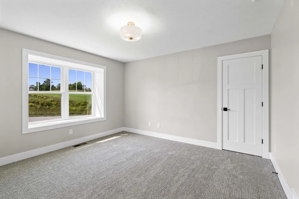 2844 W Crown Drive Garfield Charter Township, MI 49685