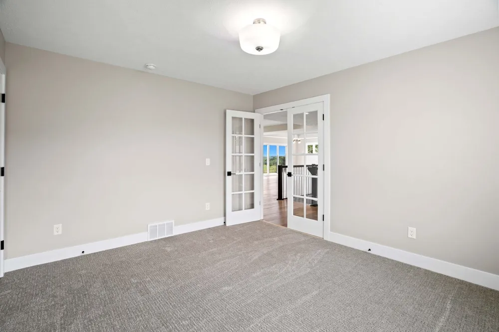 2844 W Crown Drive Garfield Charter Township, MI 49685