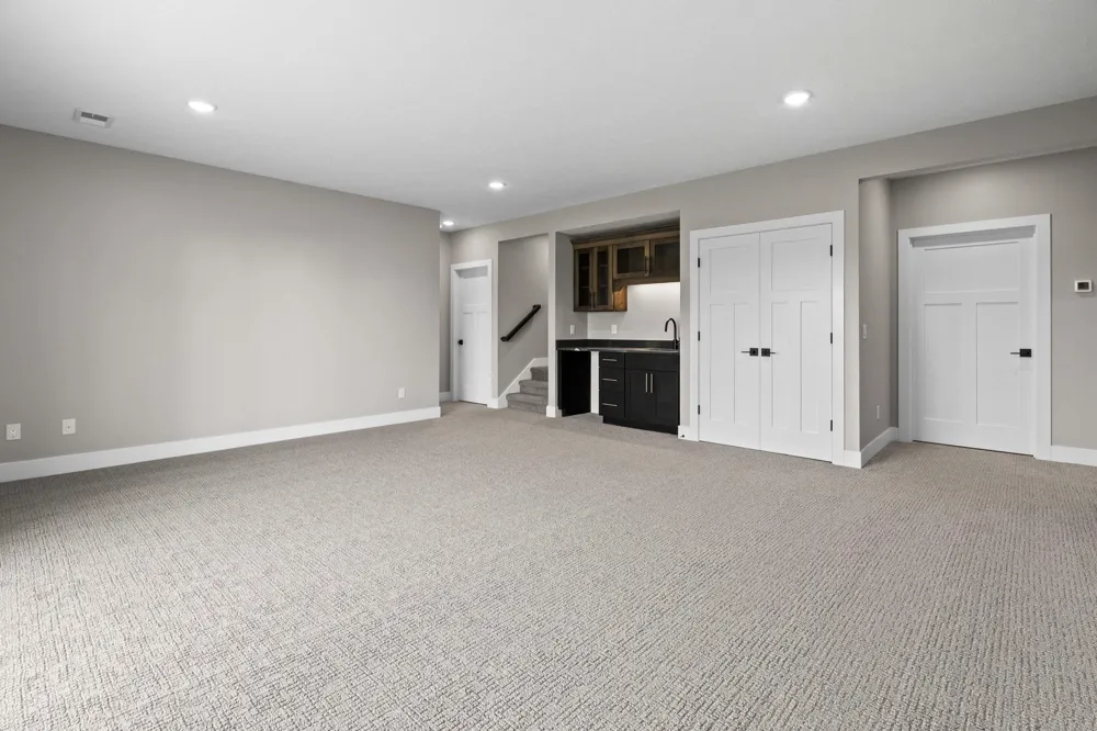 2844 W Crown Drive Garfield Charter Township, MI 49685