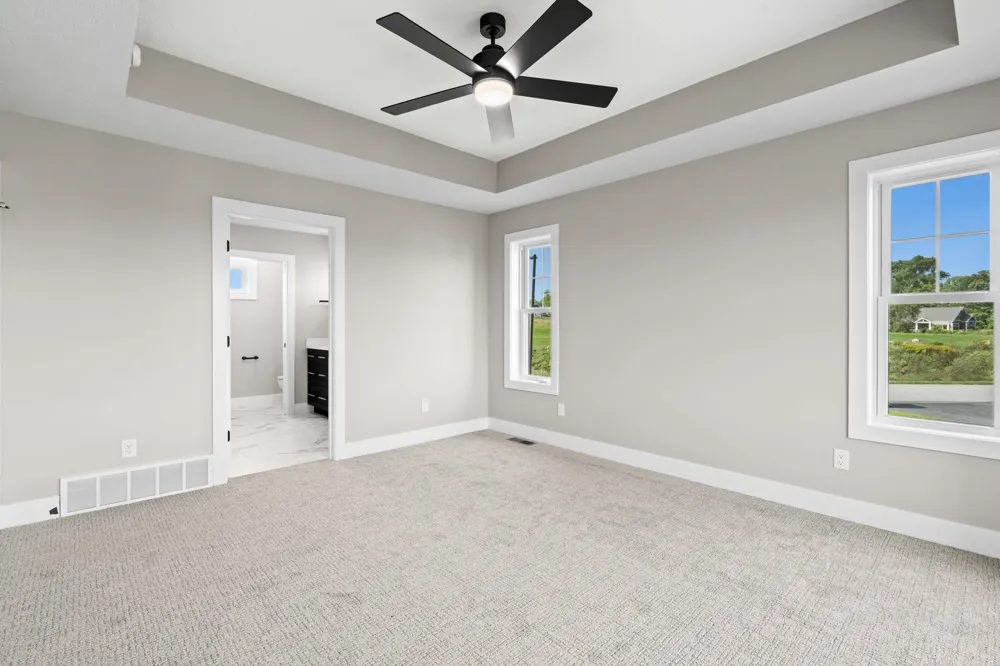 2844 W Crown Drive Garfield Charter Township, MI 49685