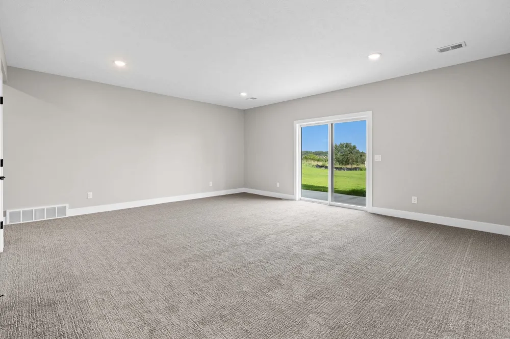2844 W Crown Drive Garfield Charter Township, MI 49685