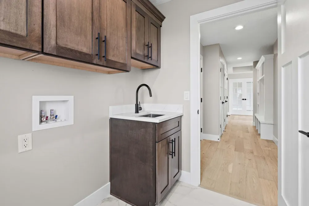 2844 W Crown Drive Garfield Charter Township, MI 49685