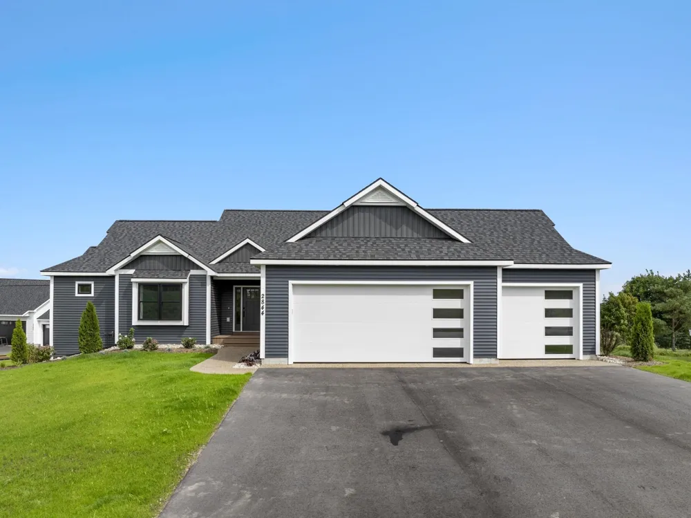2844 W Crown Drive Garfield Charter Township, MI 49685