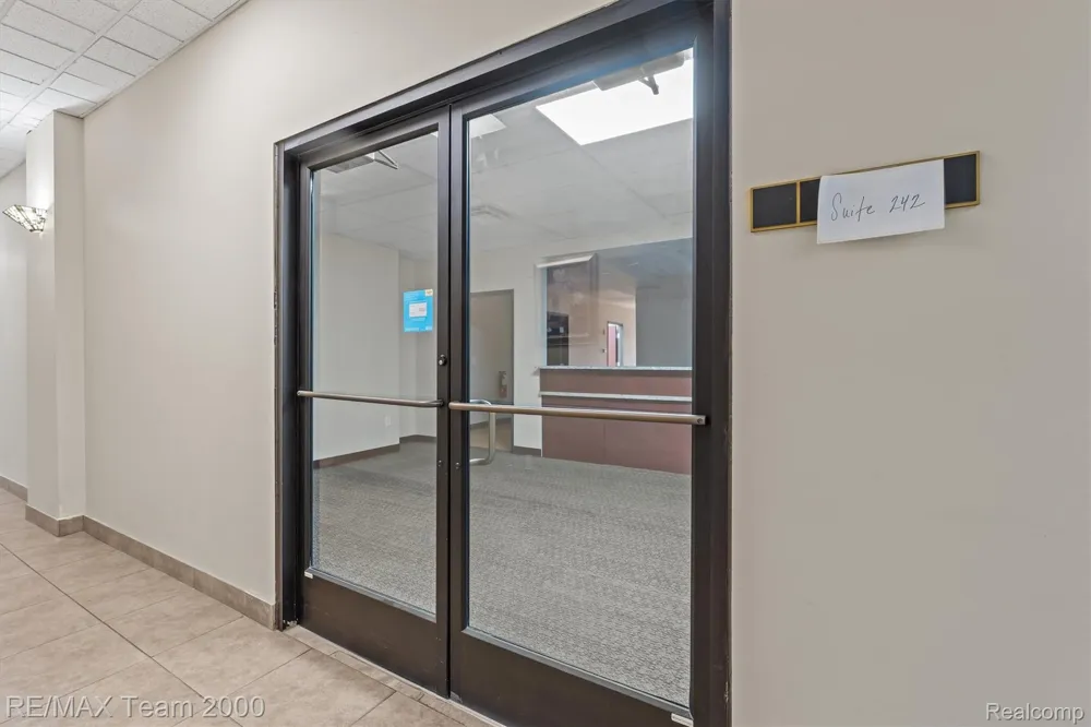 13530 Michigan Avenue #242 Dearborn City, MI 48126