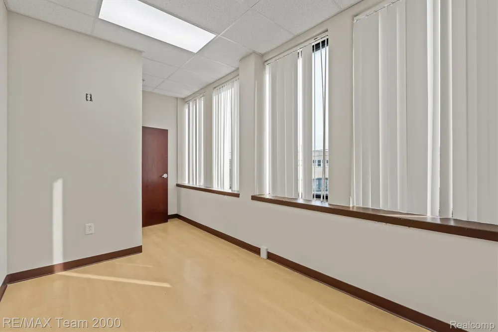 13530 Michigan Avenue #242 Dearborn City, MI 48126