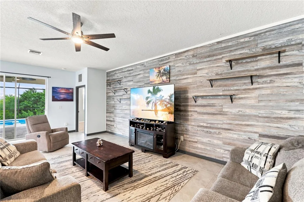 3916 MOSSY LIMB COURT Palmetto, FL 34221
