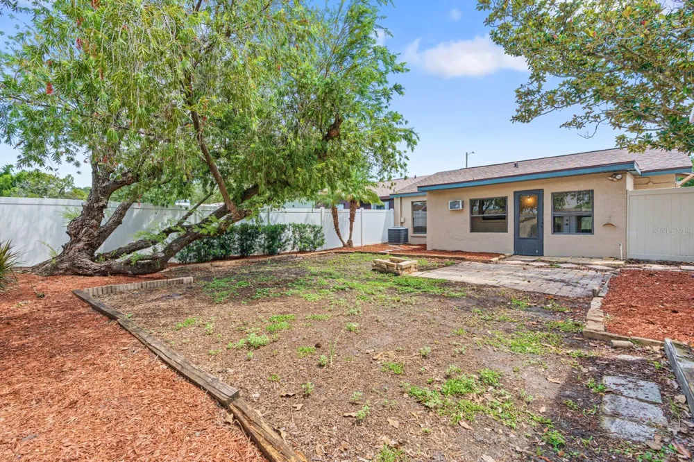 1205 MOHRLAKE DRIVE Brandon, FL 33511