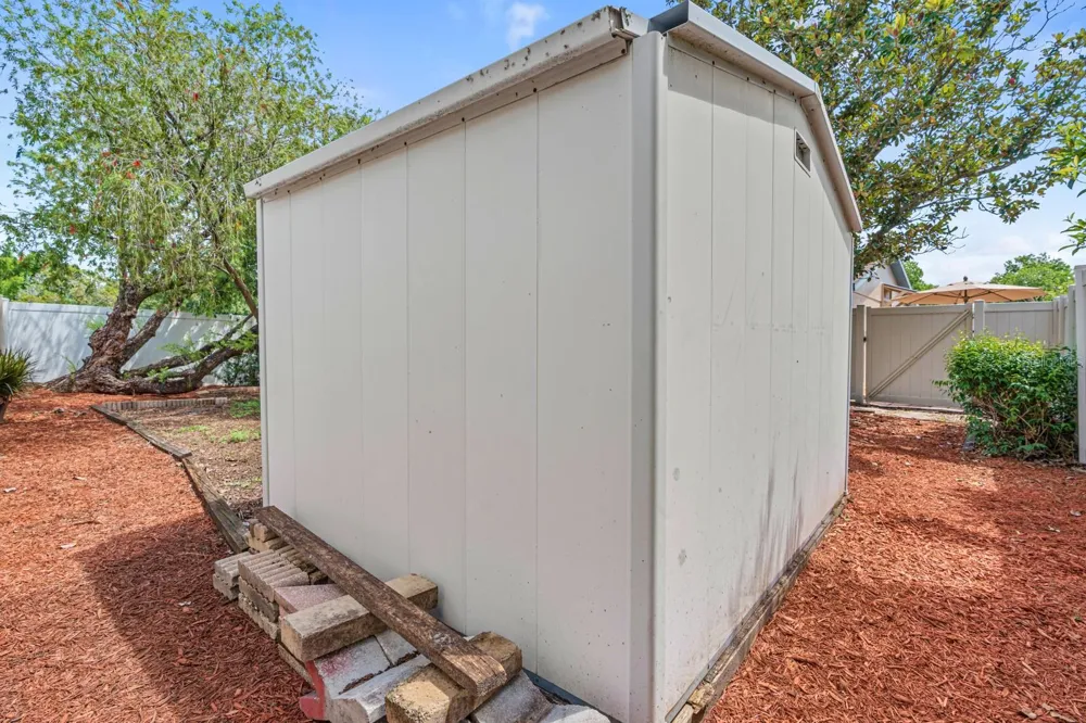1205 MOHRLAKE DRIVE Brandon, FL 33511