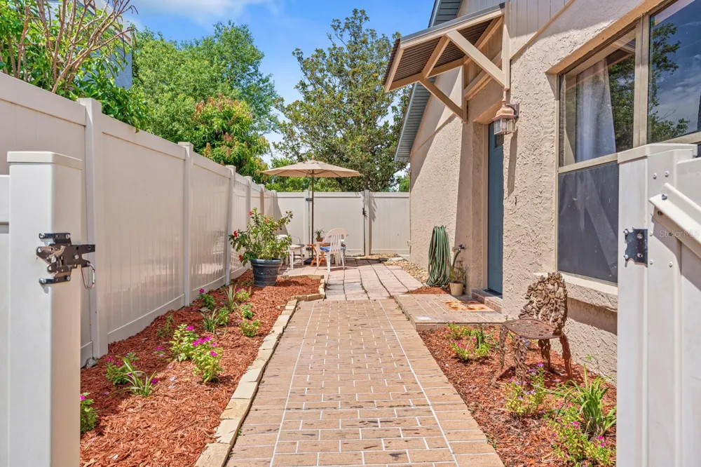 1205 MOHRLAKE DRIVE Brandon, FL 33511