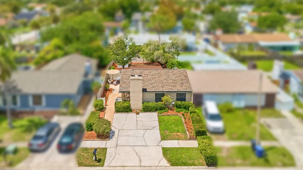 1205 MOHRLAKE DRIVE Brandon, FL 33511