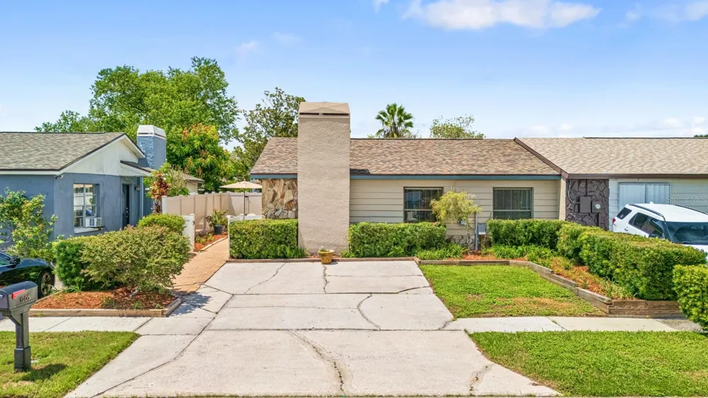 1205 MOHRLAKE DRIVE Brandon, FL 33511