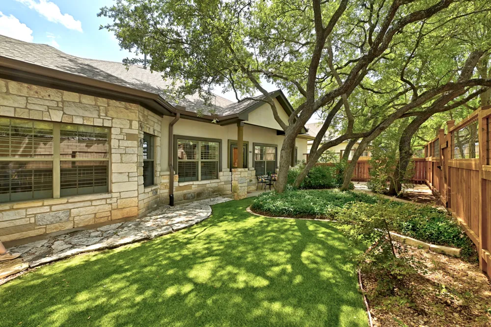 8701 Escarpment Boulevard #103 Austin, TX 78749