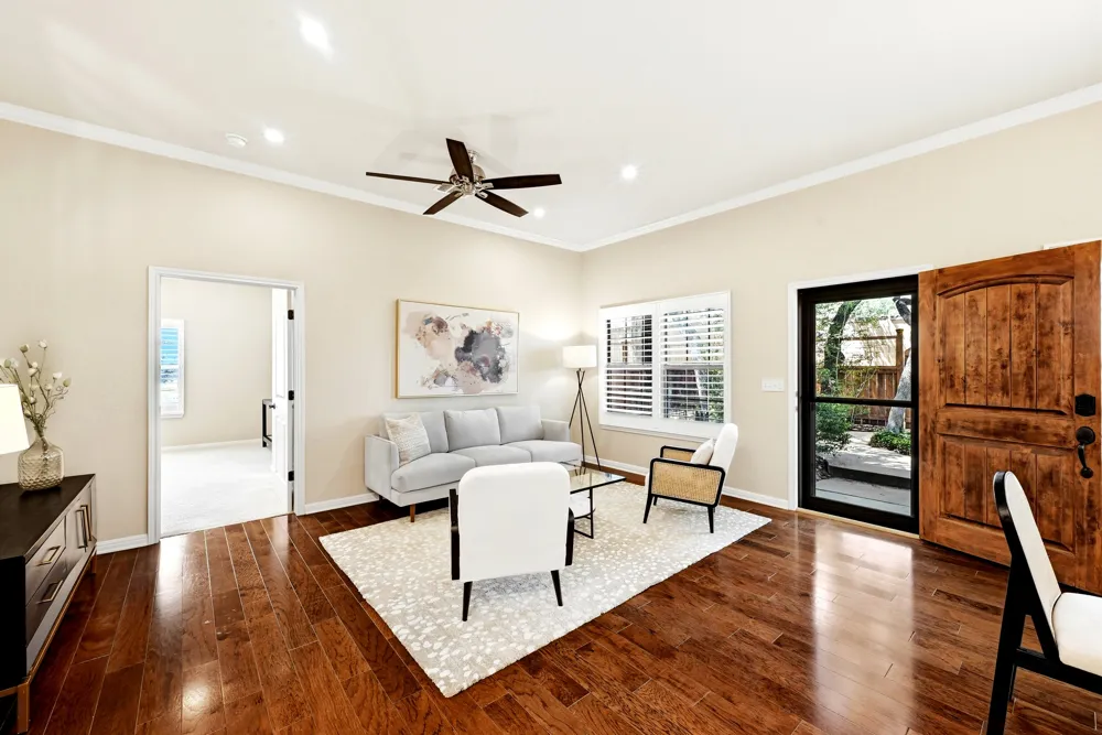 8701 Escarpment Boulevard #103 Austin, TX 78749