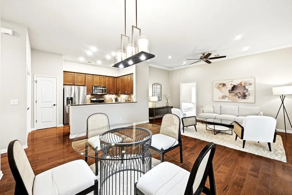 8701 Escarpment Boulevard #103 Austin, TX 78749