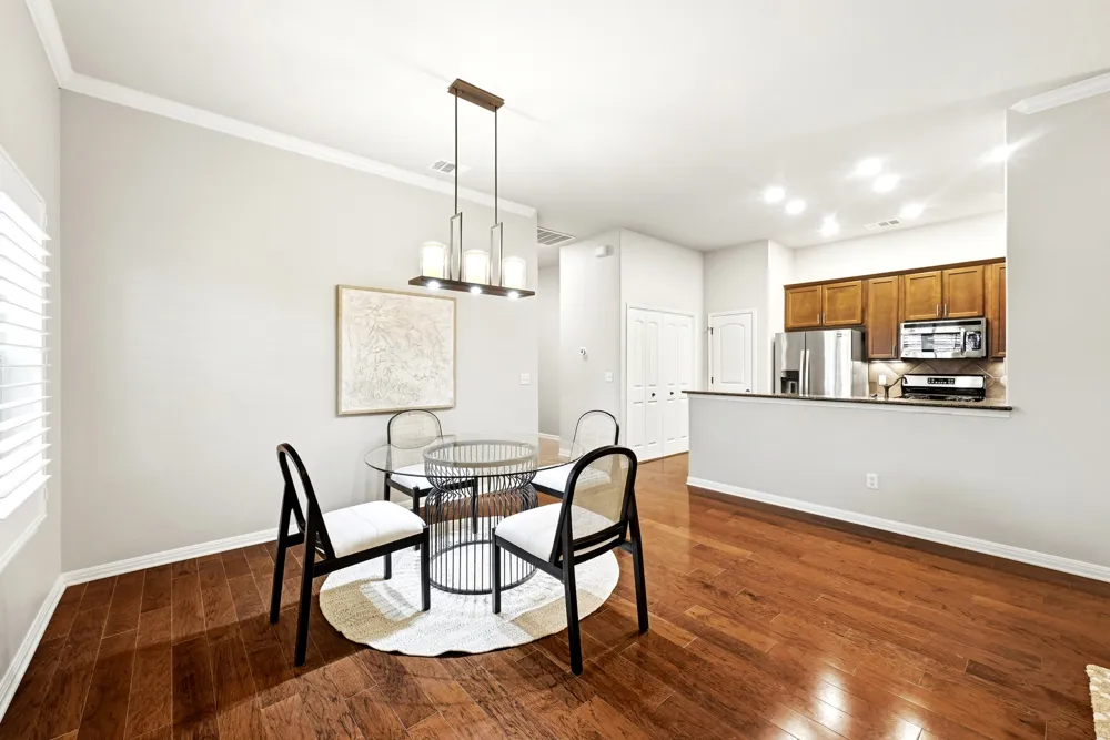 8701 Escarpment Boulevard #103 Austin, TX 78749