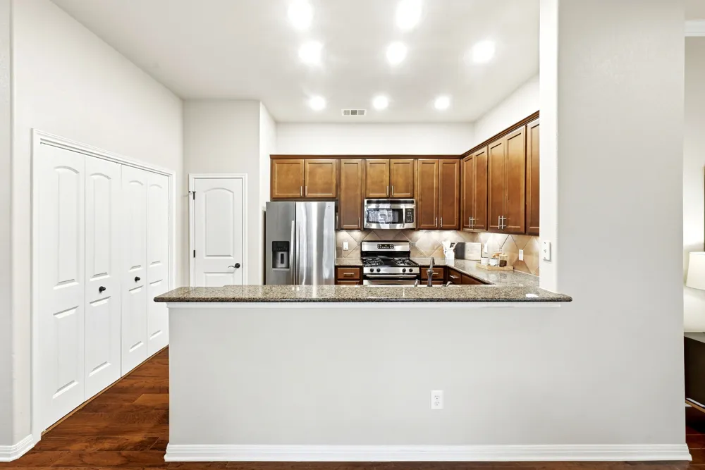 8701 Escarpment Boulevard #103 Austin, TX 78749