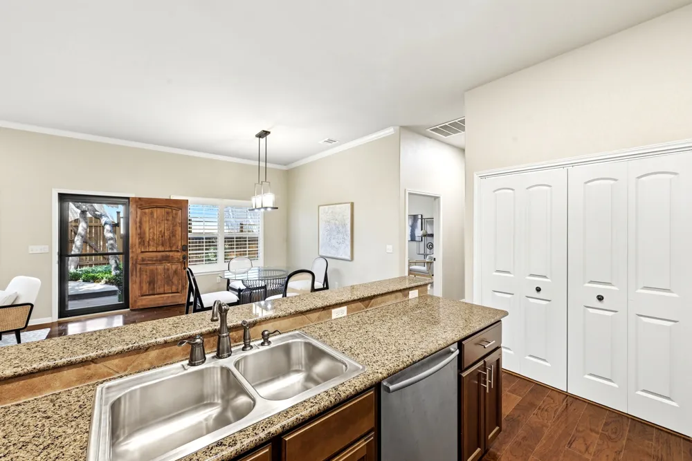 8701 Escarpment Boulevard #103 Austin, TX 78749