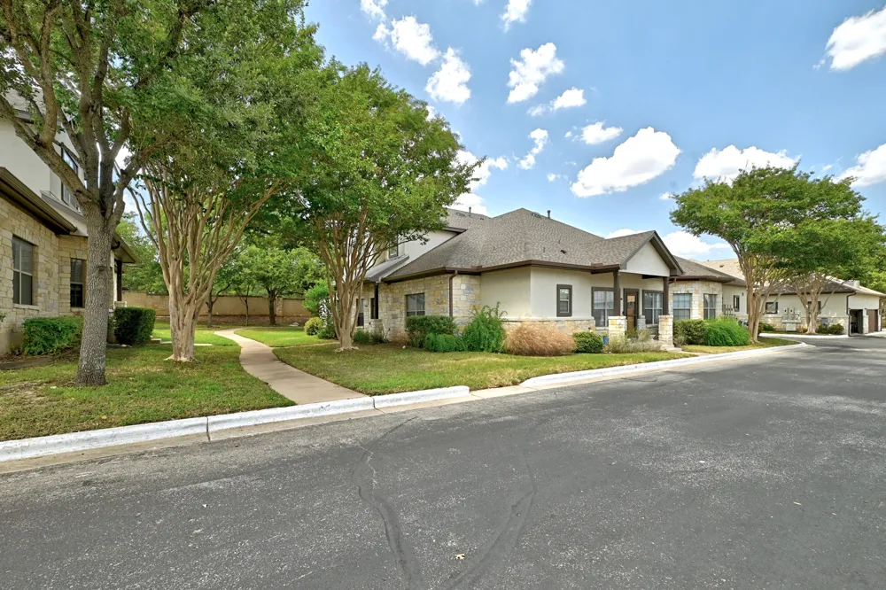 8701 Escarpment Boulevard #103 Austin, TX 78749