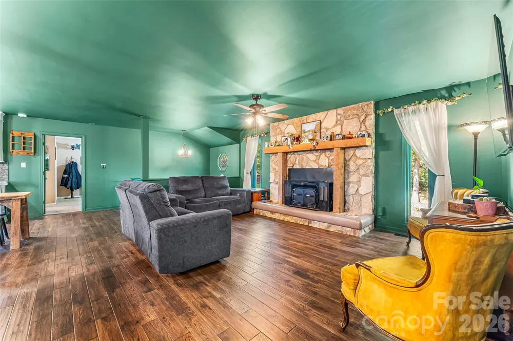 5468 Valley Run Street Hickory, NC 28601