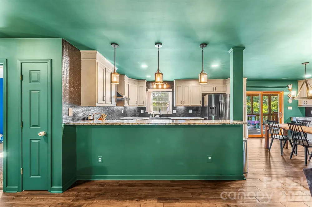 5468 Valley Run Street Hickory, NC 28601