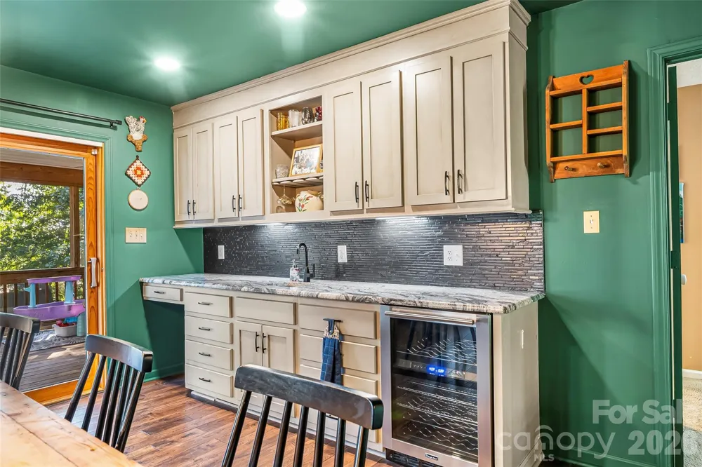 5468 Valley Run Street Hickory, NC 28601