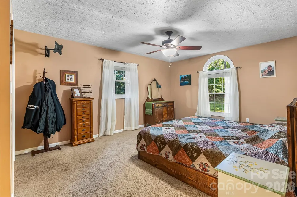 5468 Valley Run Street Hickory, NC 28601