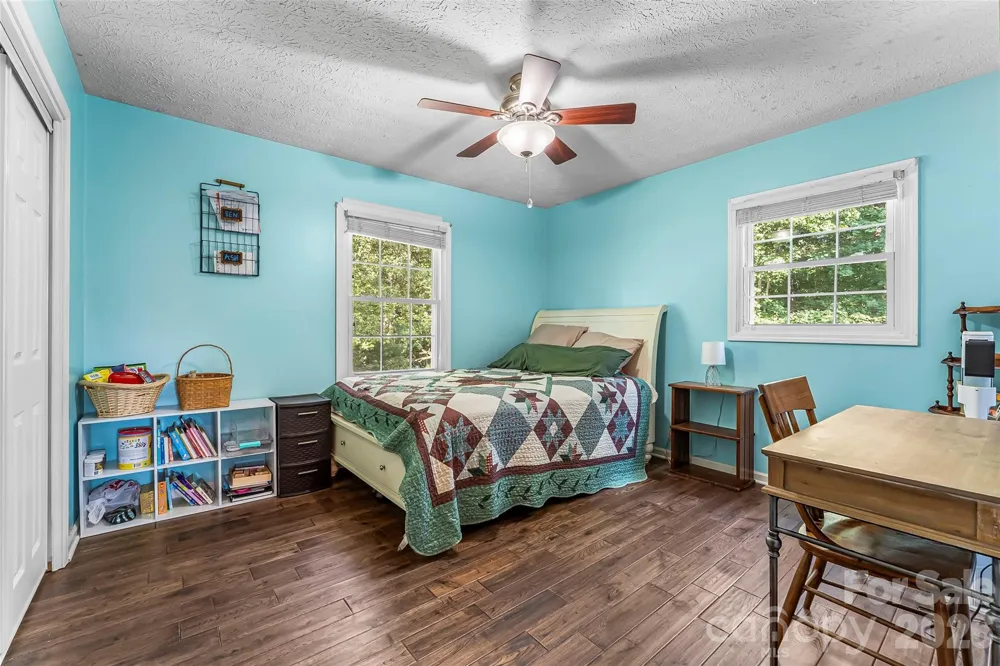 5468 Valley Run Street Hickory, NC 28601