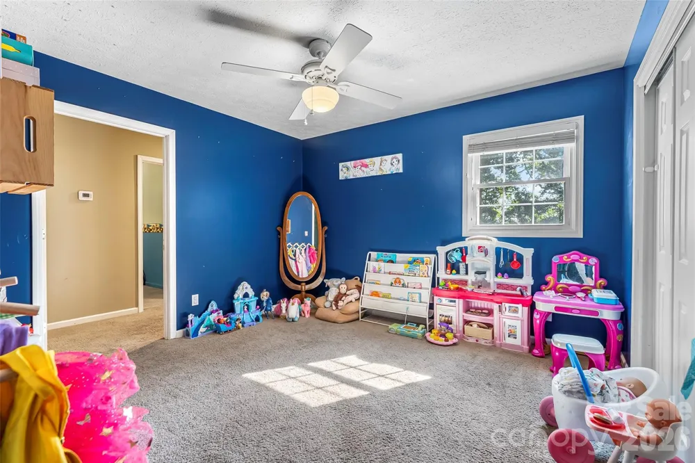 5468 Valley Run Street Hickory, NC 28601