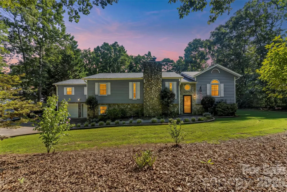 5468 Valley Run Street Hickory, NC 28601