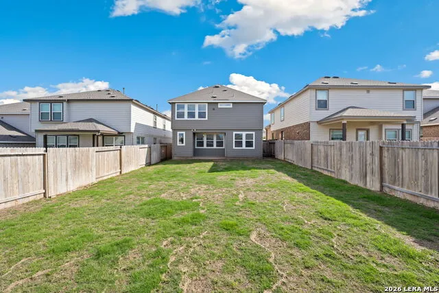 2038 FLAMETREE AVE New Braunfels, TX 78132