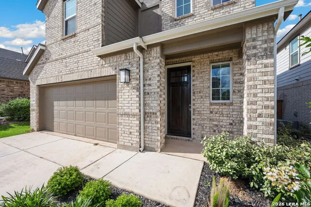 2038 FLAMETREE AVE New Braunfels, TX 78132