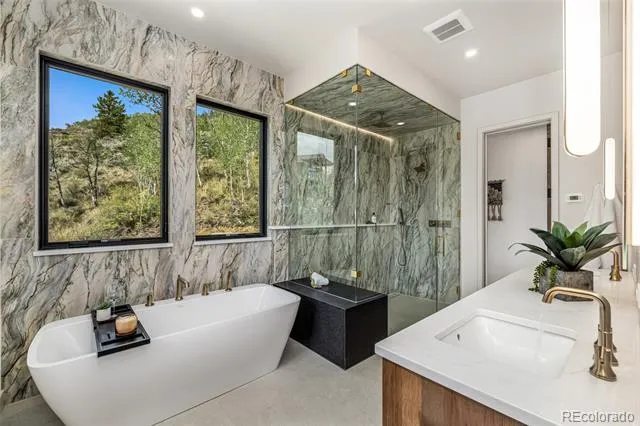 680 Lakeview Circle Silverthorne, CO 80498
