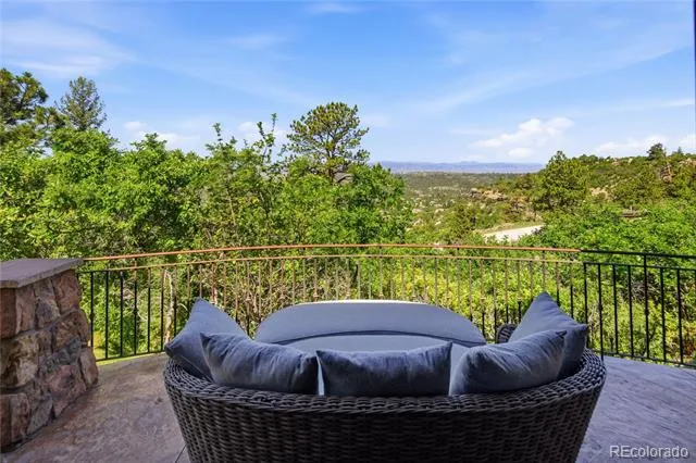 602 Cliffgate Lane Castle Rock, CO 80108