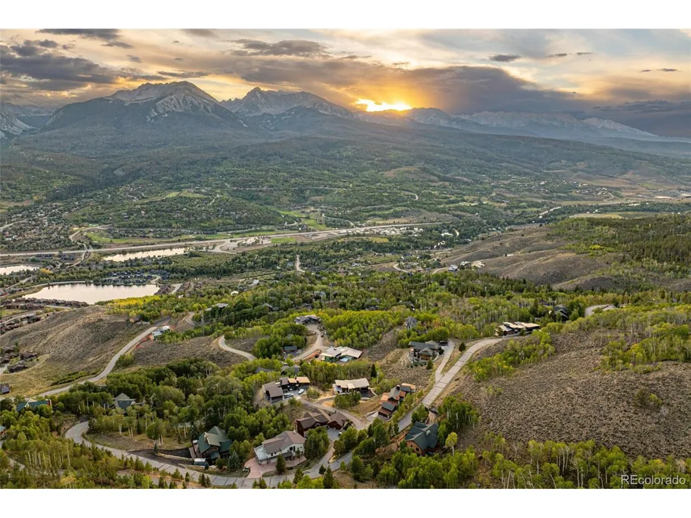 680 Lakeview Circle Silverthorne, CO 80498