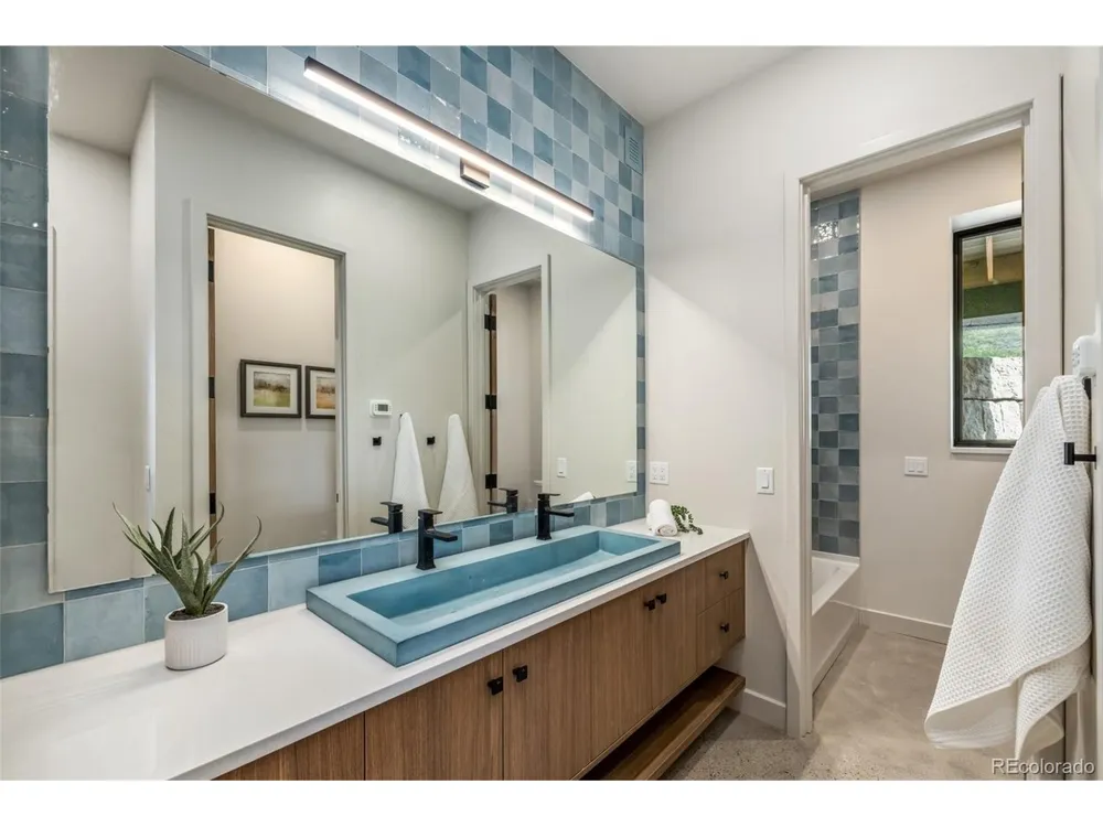 680 Lakeview Circle Silverthorne, CO 80498