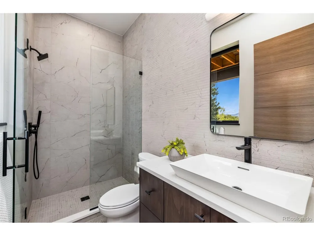 680 Lakeview Circle Silverthorne, CO 80498