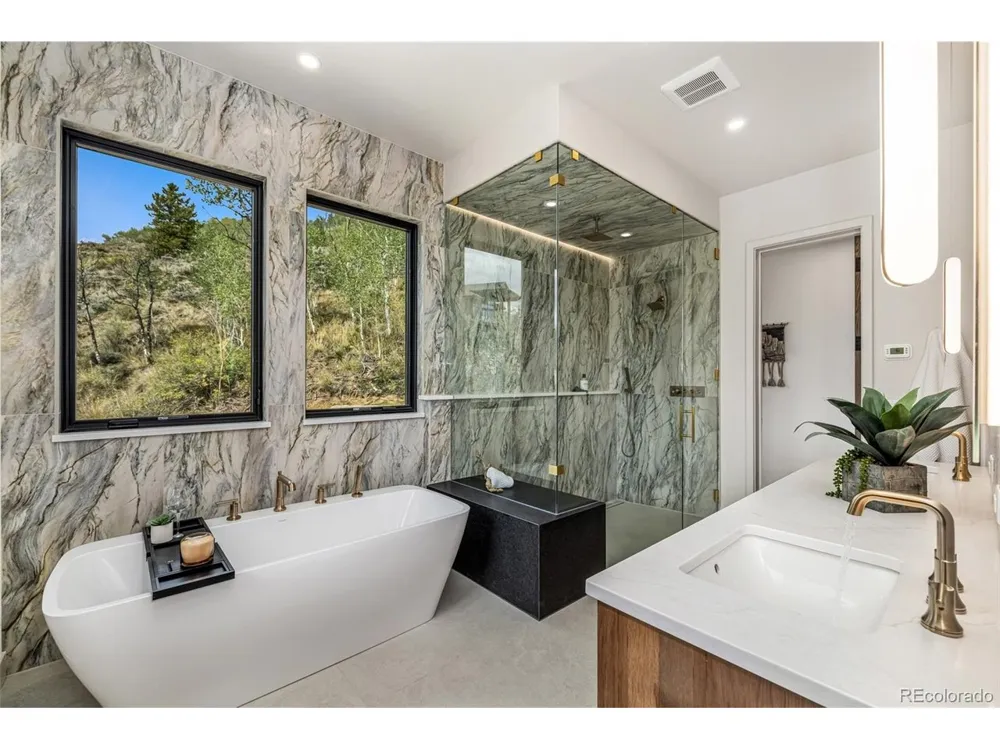 680 Lakeview Circle Silverthorne, CO 80498
