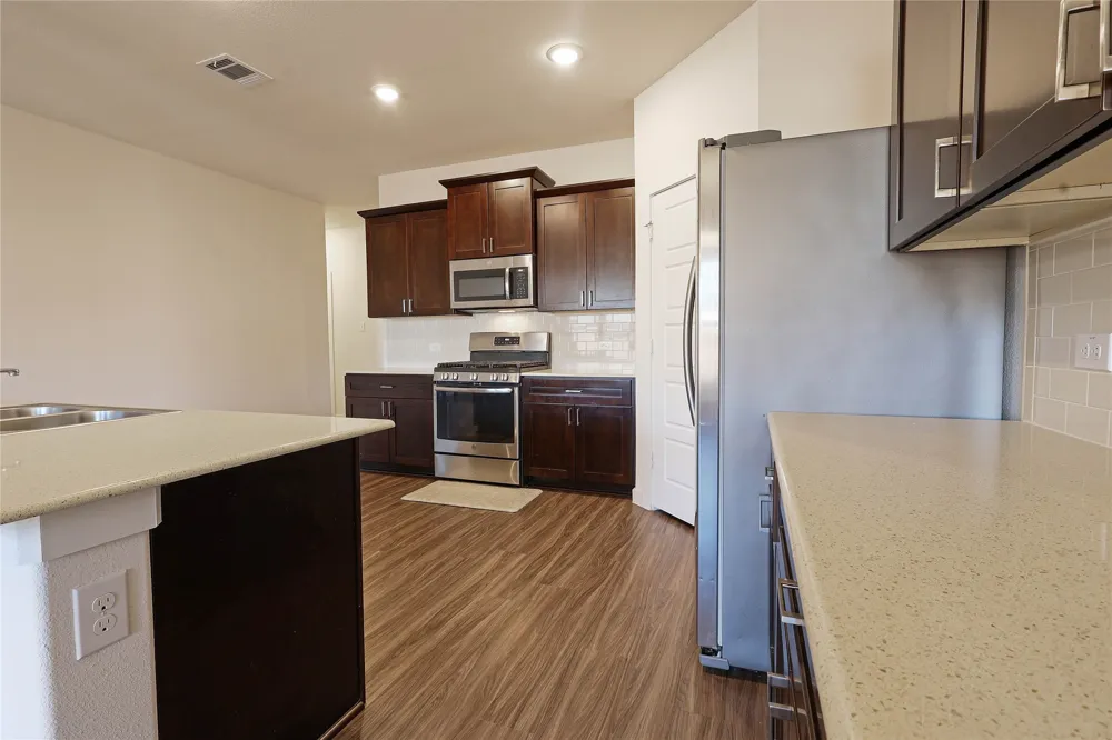 512 Mccoy Drive Van Alstyne, TX 75495