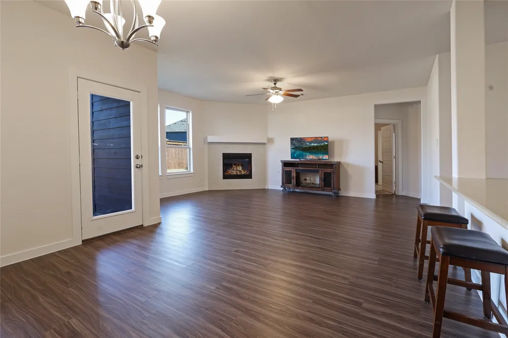 512 Mccoy Drive Van Alstyne, TX 75495