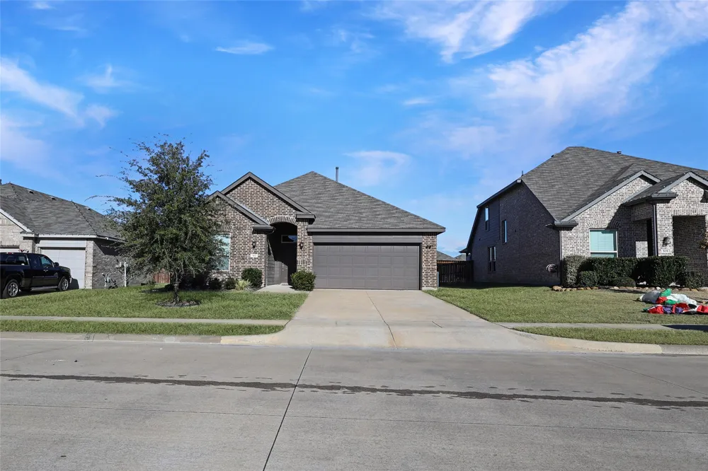 512 Mccoy Drive Van Alstyne, TX 75495