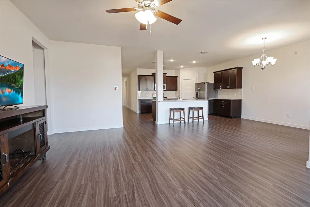 512 Mccoy Drive Van Alstyne, TX 75495