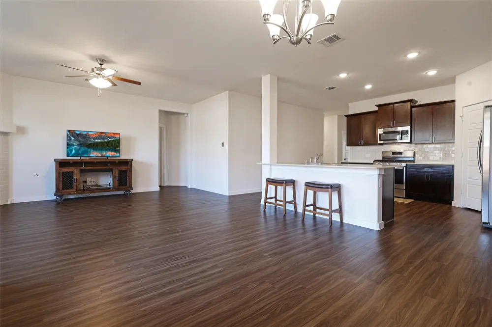 512 Mccoy Drive Van Alstyne, TX 75495