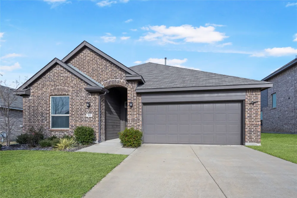 512 Mccoy Drive Van Alstyne, TX 75495