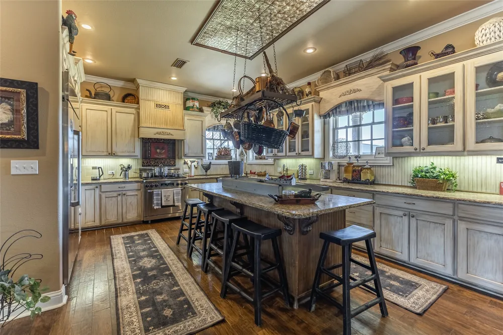 6220 Interstate 30 E Sulphur Springs, TX 75482